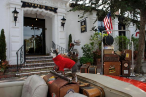 Cypress Inn